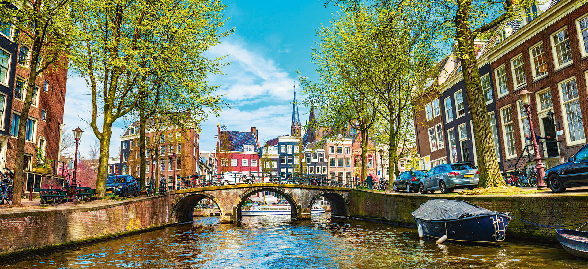 river cruise through netherlands